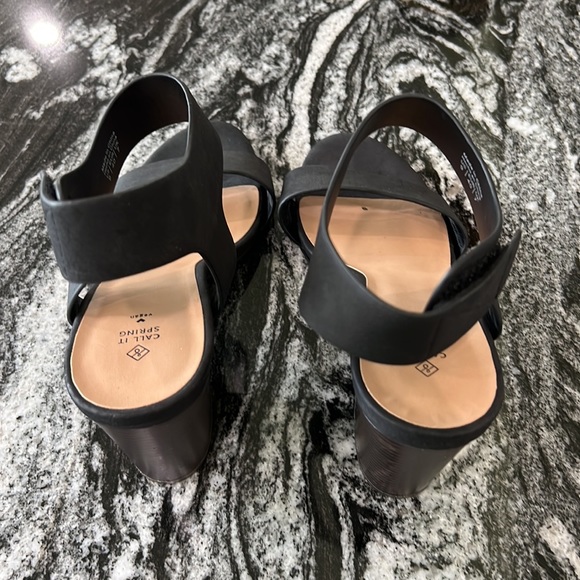 Call it Spring Vegan Leather Heel - Picture 3 of 8